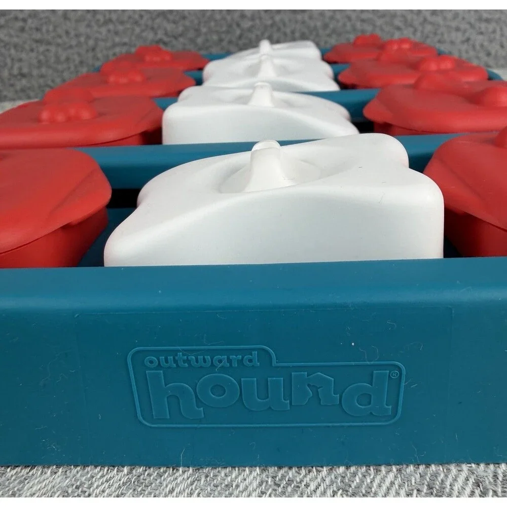 Outward Hound Dog Treat Dispenser Puzzle Toy Nina Ottosson BPA Free Easy Clean